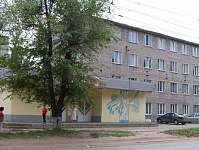 Входная группа Удмуртский республиканский колледж культуры.  Дзержинского,  54